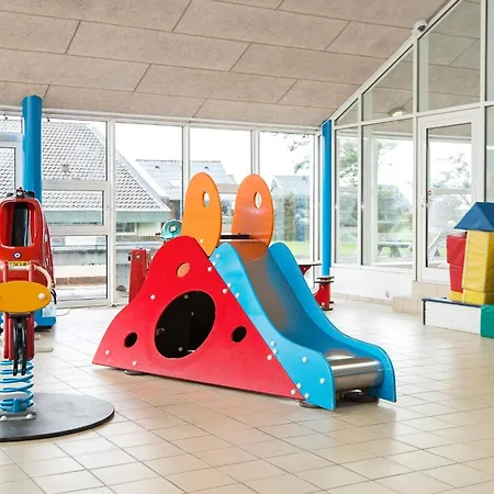 6 Person On A In Casa de Férias *